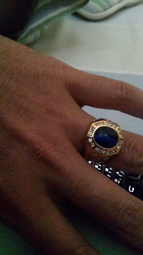 WTS | CINCIN 100% TITANIUM | WARNA GOLD | BATU | MEWAH