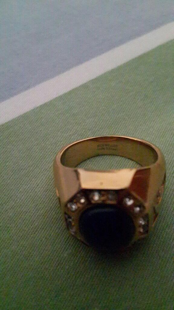 WTS | CINCIN 100% TITANIUM | WARNA GOLD | BATU | MEWAH