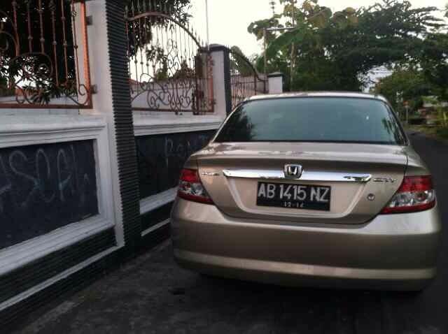 Jual Honda City thn 2004 mulus (Yogyakarta)