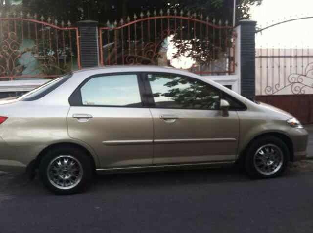 Jual Honda City thn 2004 mulus (Yogyakarta)