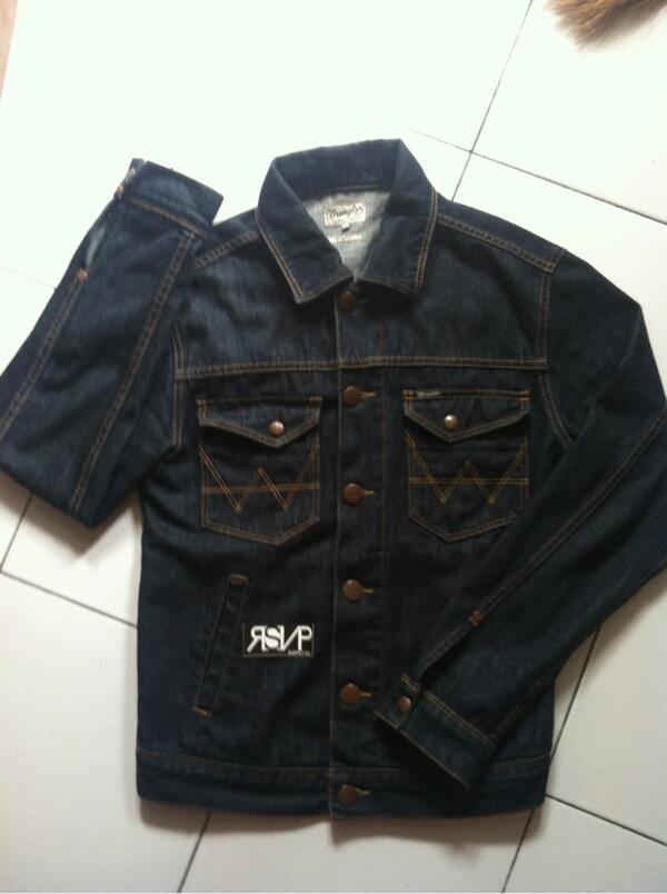 Jaket Jeans Wrangler Original Size S masuuuk ...