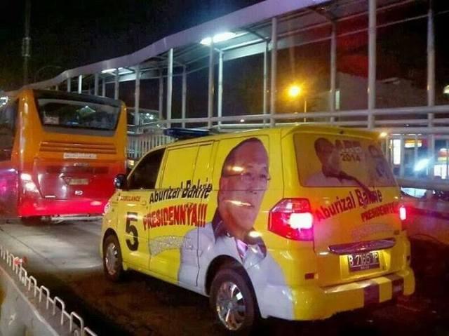 contoh tdk terpuji