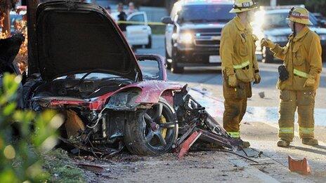 Selamat Jalan Brian O'connor ( Paul Walker ) 