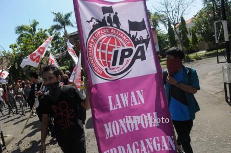 Aktivis Seluruh Dunia Turun ke Jalan Tolak KTM WTO di Bali