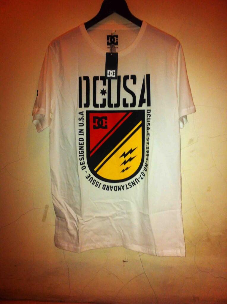 KAOS DC QUIKSILVER VOLCOM HURLEY RIPCURL MURAH GAN MASUK DLU