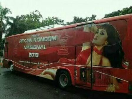 Tolak Pekan Kondom Nasional