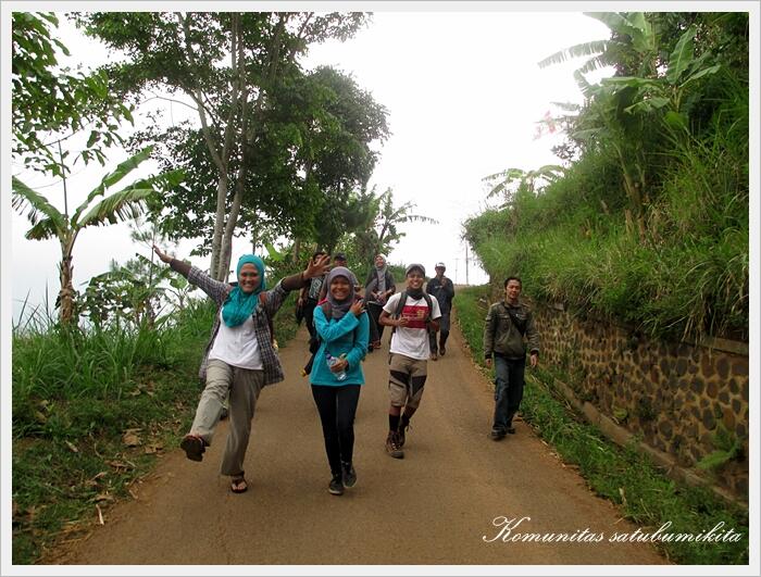 Mendaki Gunung Kerenceng