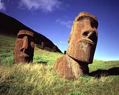 MENGUAK MISTERI ESTER ISLAND