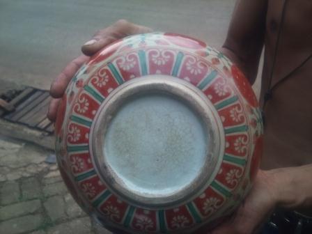 Keramik wadah bedak antik bulat