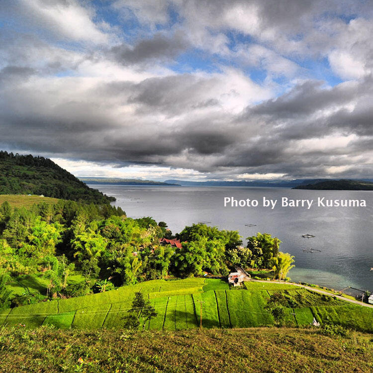 Menikmati Sisi lain Danau Toba dari Balige