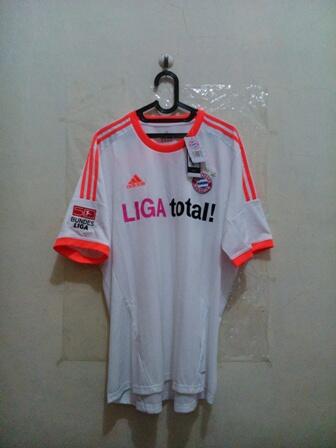 WTS ORIGINAL Bayern Munchen / Muenchen Away 2012/2013 Lahm #21