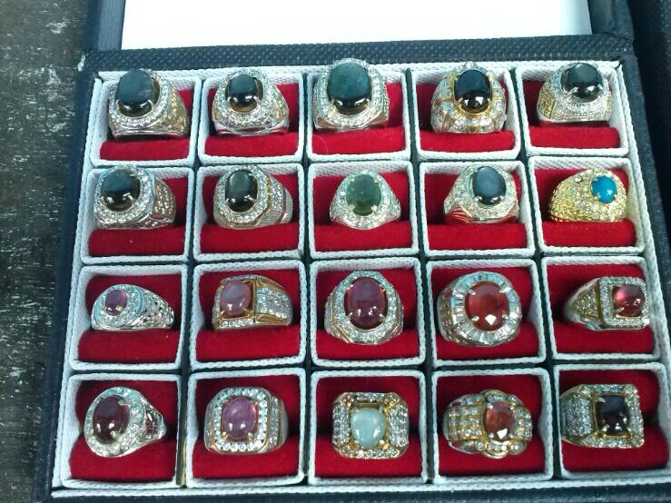 Jual borongan 30 cincin batu permata