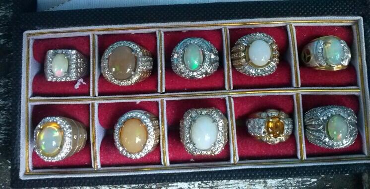 Jual borongan 30 cincin batu permata