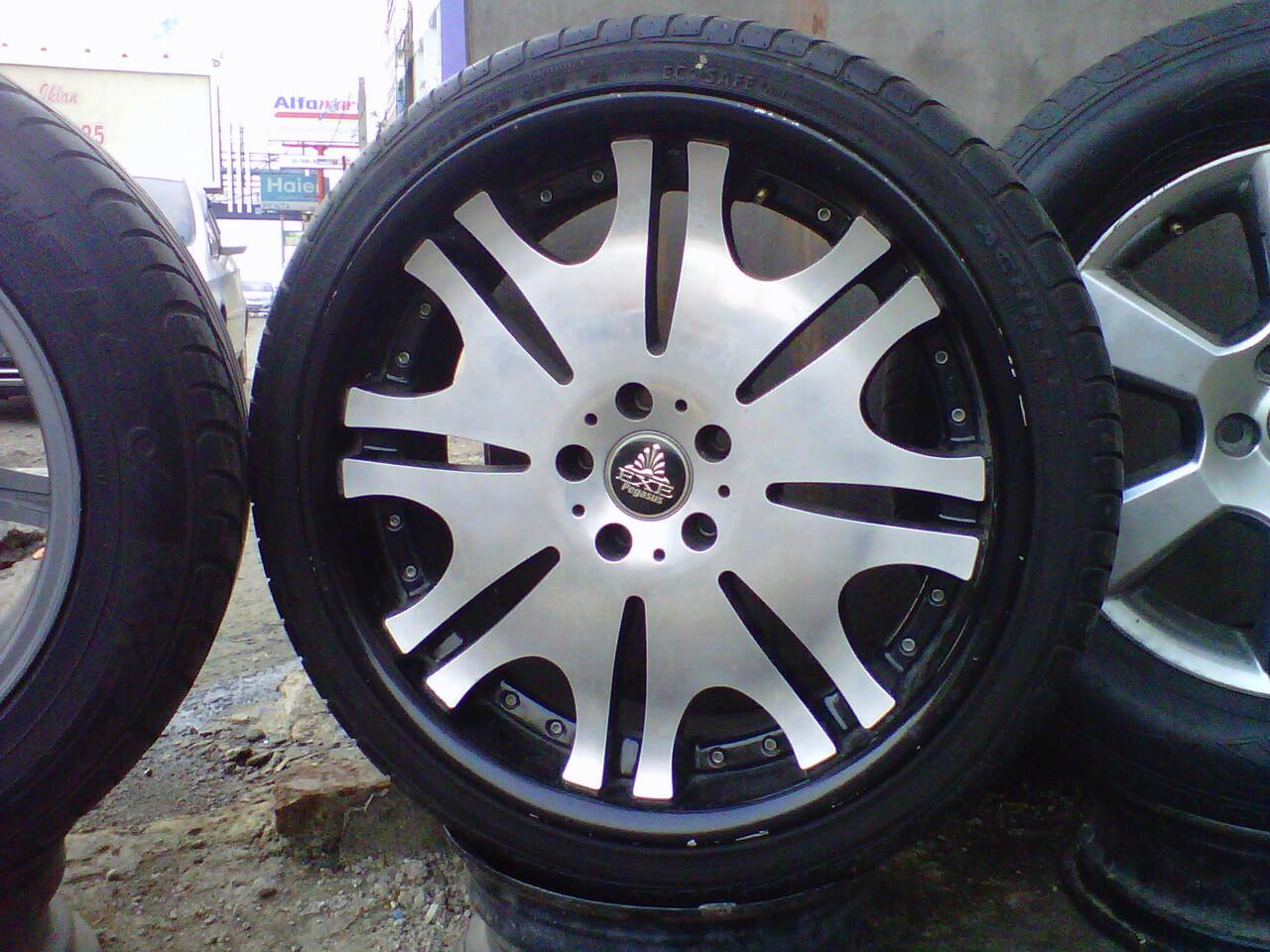 Terjual VELG SEKEN HARGA SUPER MIRING/BURSA VELG+BAN SEKEN 