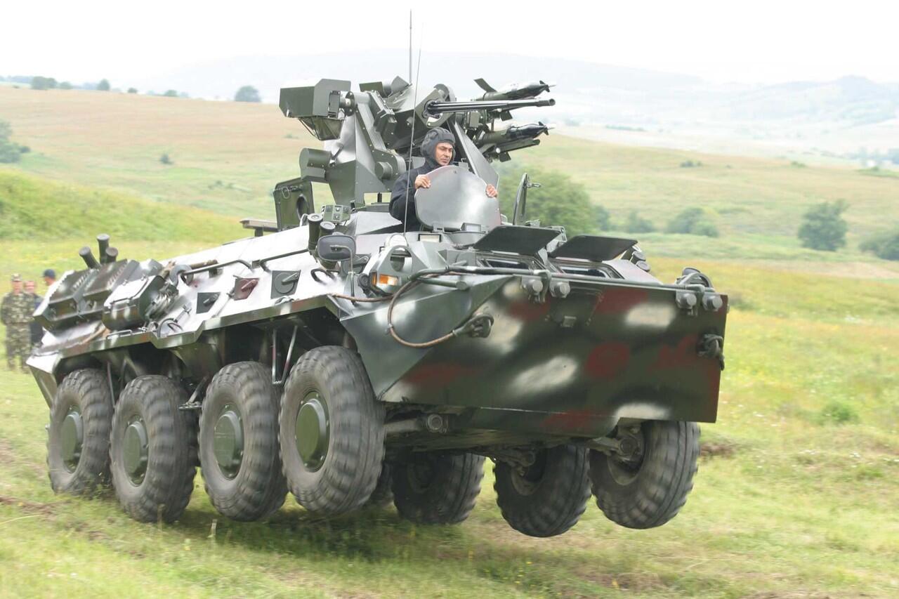 BTR - 90