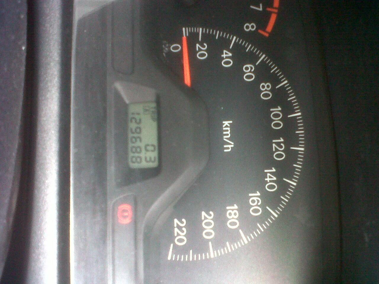 Lancer GLXI MT 1.8 Nego