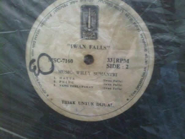 PH Iwan Fals dan Kaset pita Jadul Iwan Fals