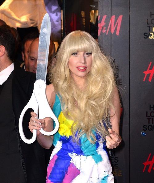 Ketika Mother Monster Tampil Lebih Normal ( FULL PIC++ )