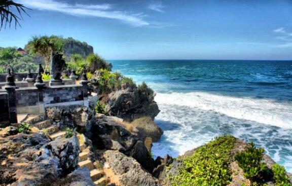 Pantai Ngobaran dan Ngrenehan Yogyakarta , Bali seri KW :)