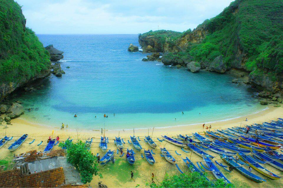 Pantai Ngobaran dan Ngrenehan Yogyakarta , Bali seri KW :)