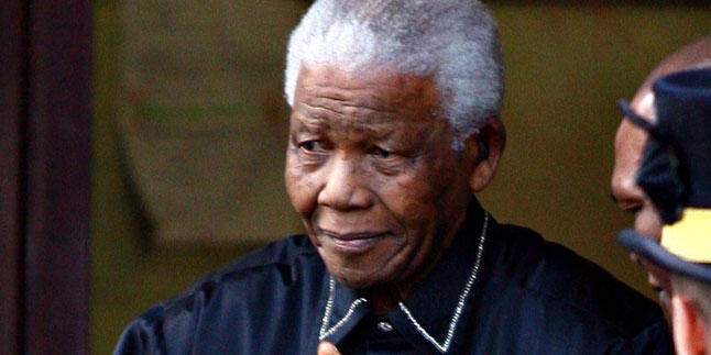 5 Lagu yang Terinspirasi dari Alm. NELSON MANDELA 