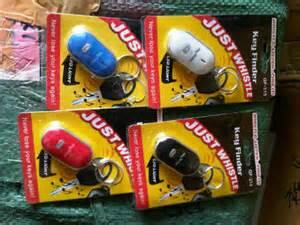 gantungan kunci siul key finder whistle