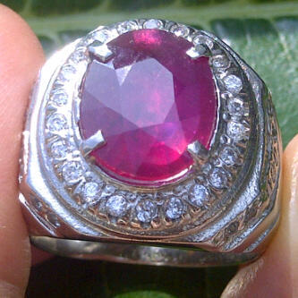 DIJUAL NATURAL RUBY MERAH DELIMA MADAGASKAR