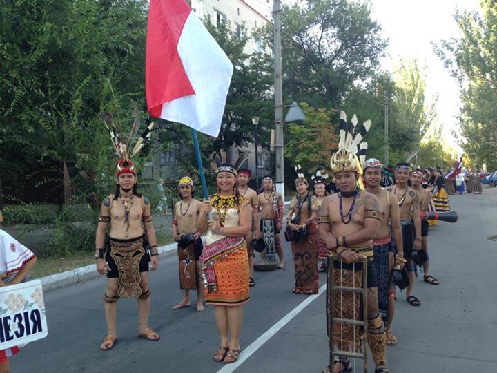 MUSIK ETNIK PERKUSI KALIMANTAN BARAT (SEKADAU) YANG MENDUNIA