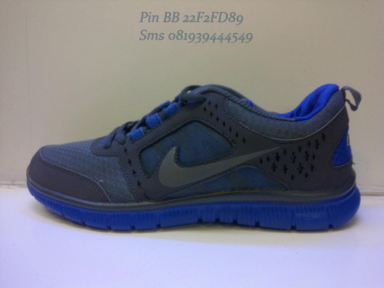  Sepatu  nike running  cewek atau cowok terbaru adidas 