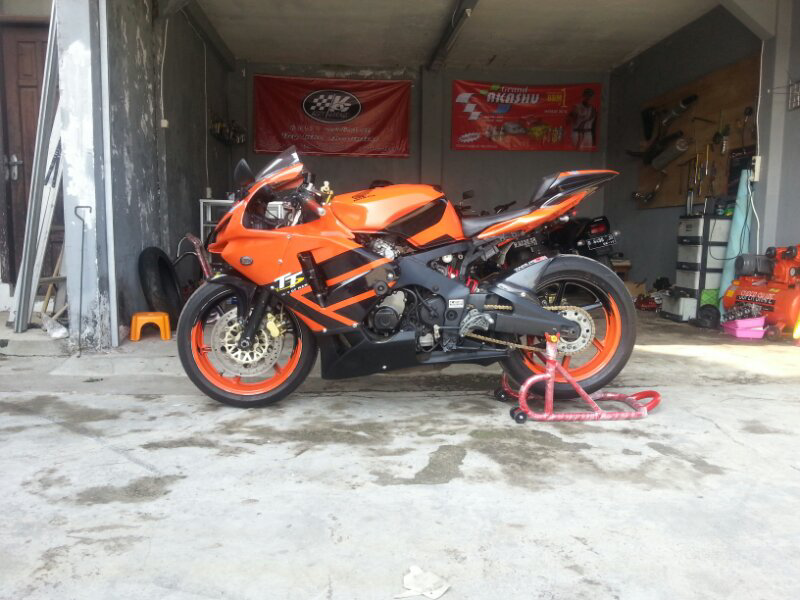 Moge Honda CBR400RR-R NC29 Castec Gullarm Baby Blade Full Option