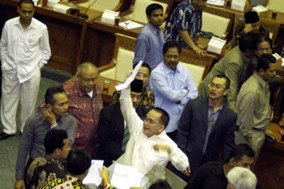 &#91;FOTO&#93; Kelakuan (yang katanya) wakil rakyat dari seluruh dunia, termasuk di Indonesia