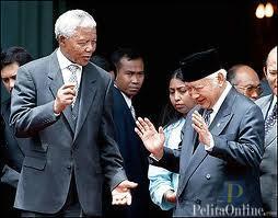 Mandela Banyak Belajar Dari Pak Harto