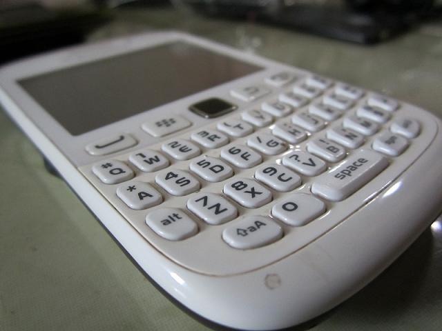 BB Blackberry Curve Armstrong 9320 White Garansi TAM Palembang