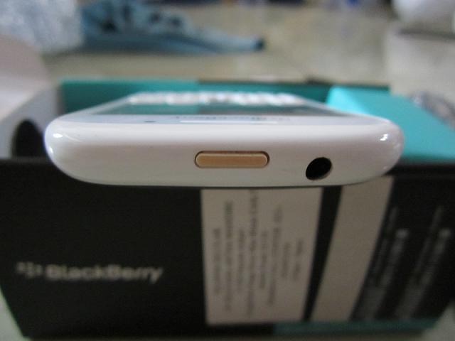 BB Blackberry Curve Armstrong 9320 White Garansi TAM Palembang