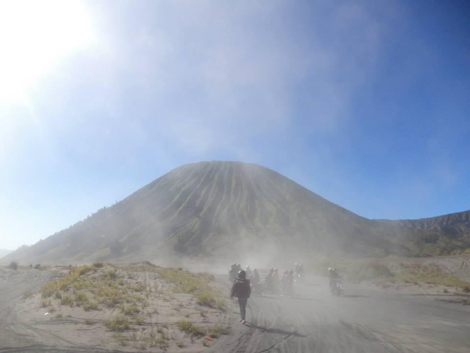 DIbalik Indahnya Gunung Bromo &#91;CInta Indonesia&#93;