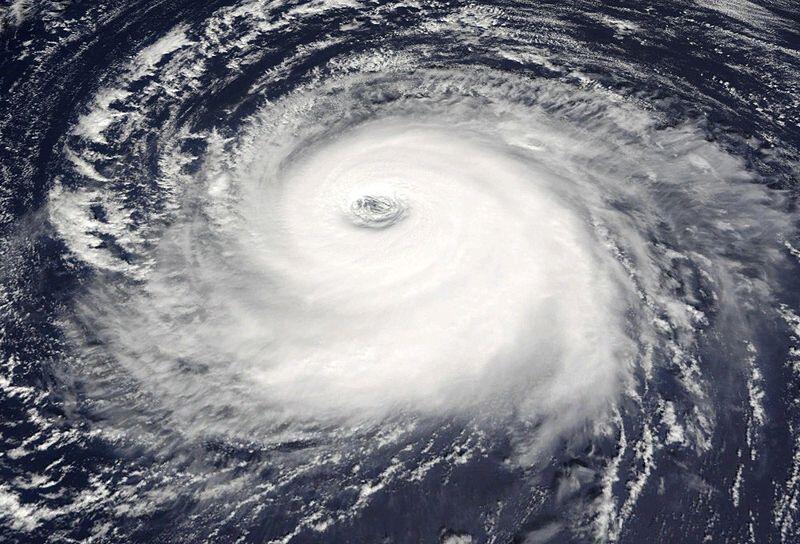bisa gak sih indonesia kena badai/cyclone/typhoon/huricane?