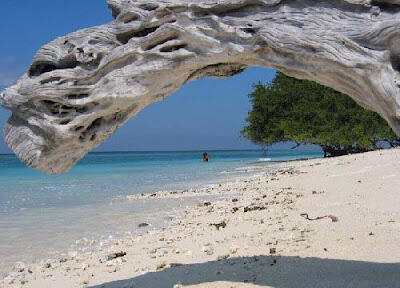 Tempat Wisata Di Indonesia Paling Populer ( Dari Sabang sampai Merauke )