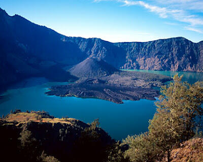 Tempat Wisata Di Indonesia Paling Populer ( Dari Sabang sampai Merauke )