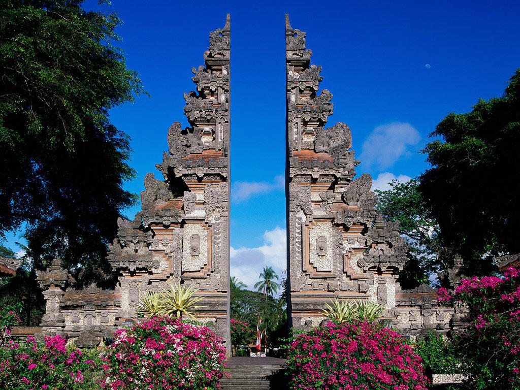 Tempat Wisata Di Indonesia Paling Populer ( Dari Sabang sampai Merauke )