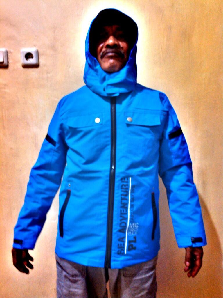 Kloter 15 Jaket outdoor : waterproof + Windproof + Breatheable, Storm(Badai).c