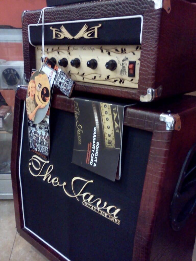 ARTIS LUAR PUN memilihnya &quot;The JAVA Guitar !!! MADE IN INDONESIA !