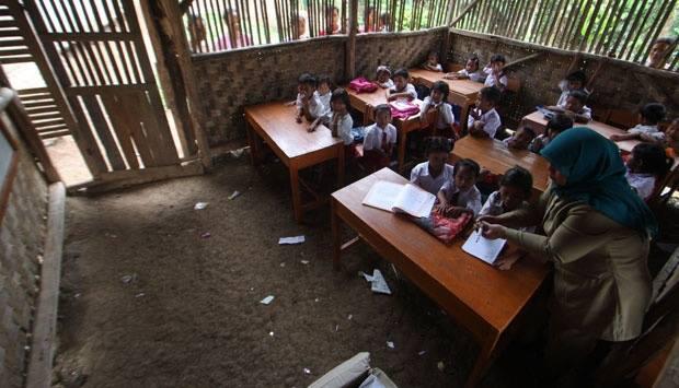 Perjuangan gadis cilik ini akan membuat kita merasa bersalah karena bermalas-malasan