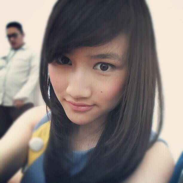 FOTO-FOTO FRIESKA JKT48 instagram