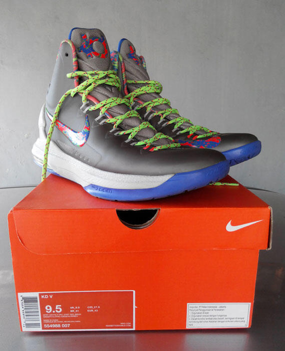 WTS: Kevin Durant V Shoes (SPLATTER / NERF - Original)