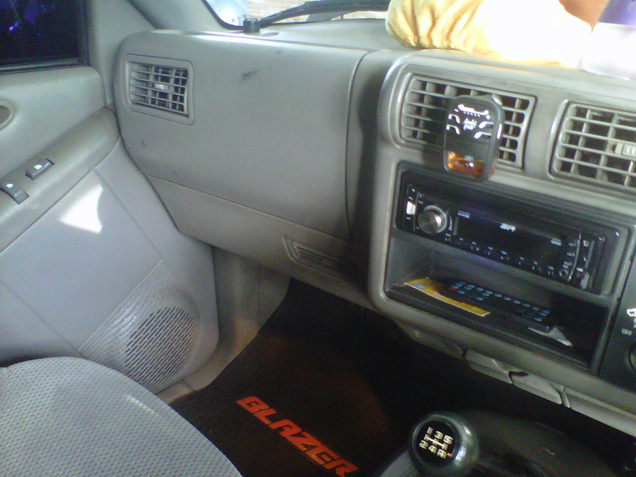 Dijual OPEL BLAZER DOHC thn 98