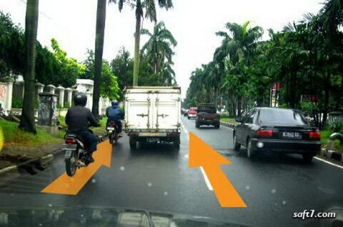 Indahnya Berbagi Sesama Pengguna Jalan
