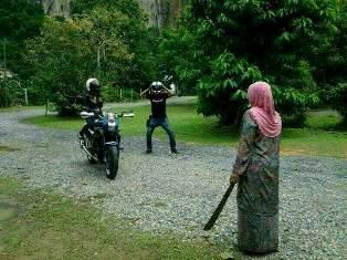 MAK NYA SAPA NIHH !