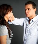 Abusive Relationship (Ketika hubungan asmara adalah sebuah bencana)