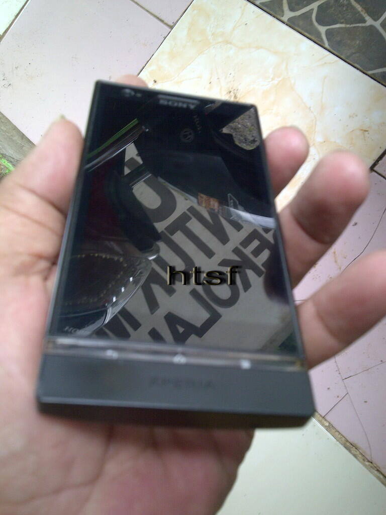 Sony Xperia P LT22i LKP segel normal terawat siap pake JKT