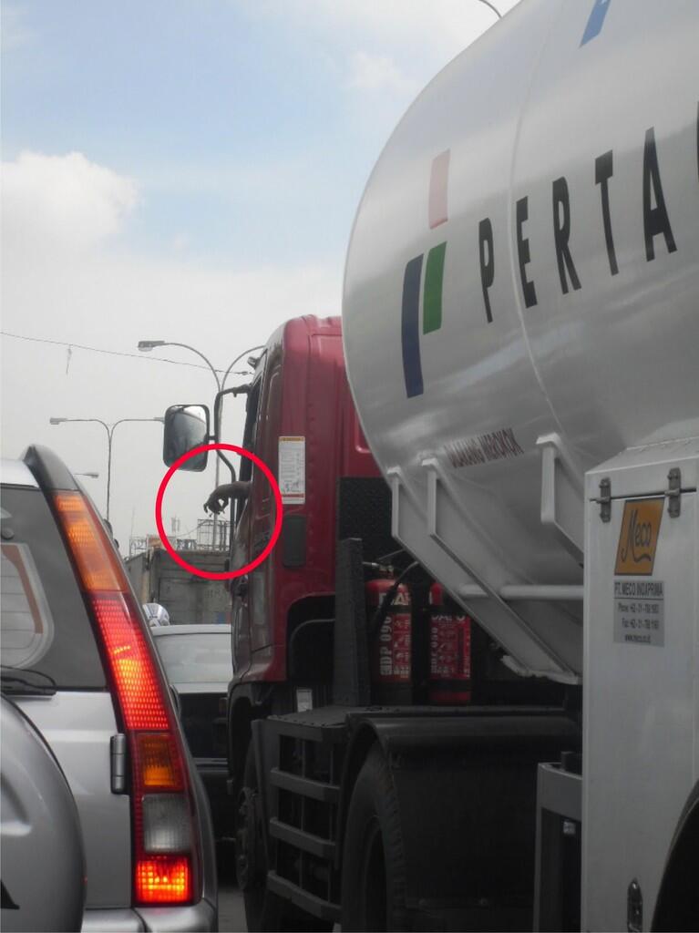 Pengemudi Truk Pertamina (Masuk)!! 